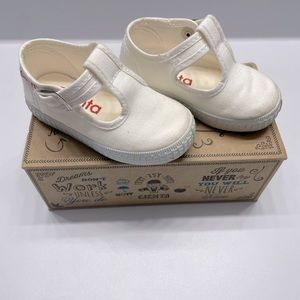 Cienta White Toddler Shoes